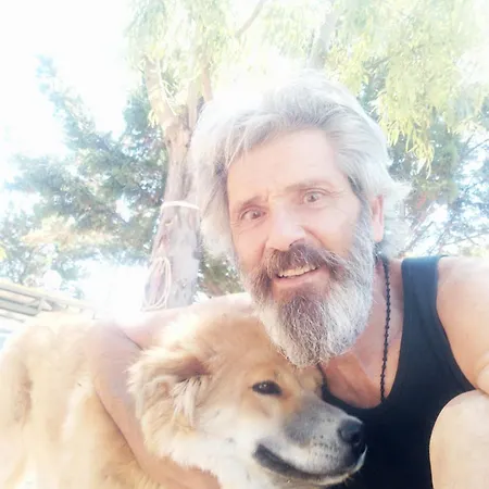 Damanda Mare Kamp alanı Nea Poteidaia