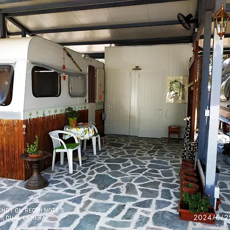Campsite Damanda Mare