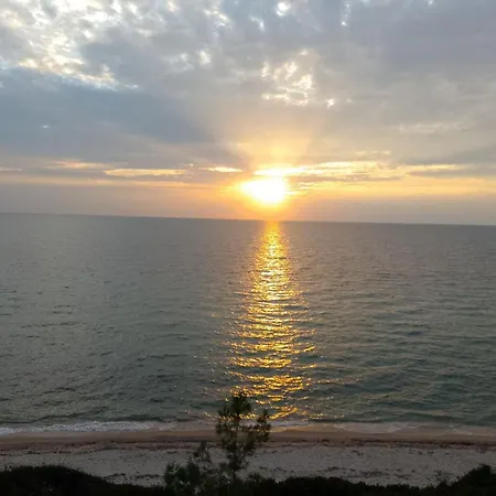 キャンプ場 Damanda Mare