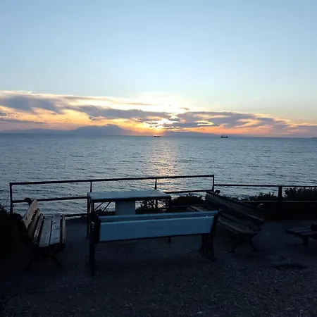 Damanda Mare キャンプ場 ネア・ポティダイア